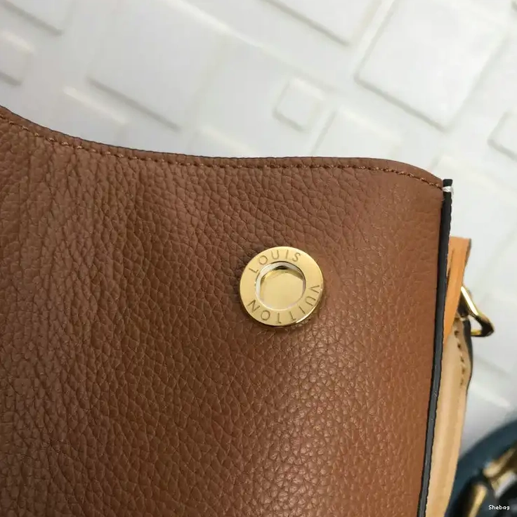 Bags 2104DJ0064 LV 0821